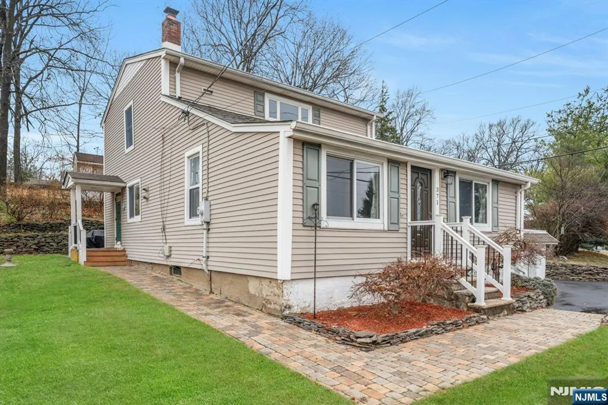Jersey City/Hoboken Real Estate | View 371 Haledon | Listing