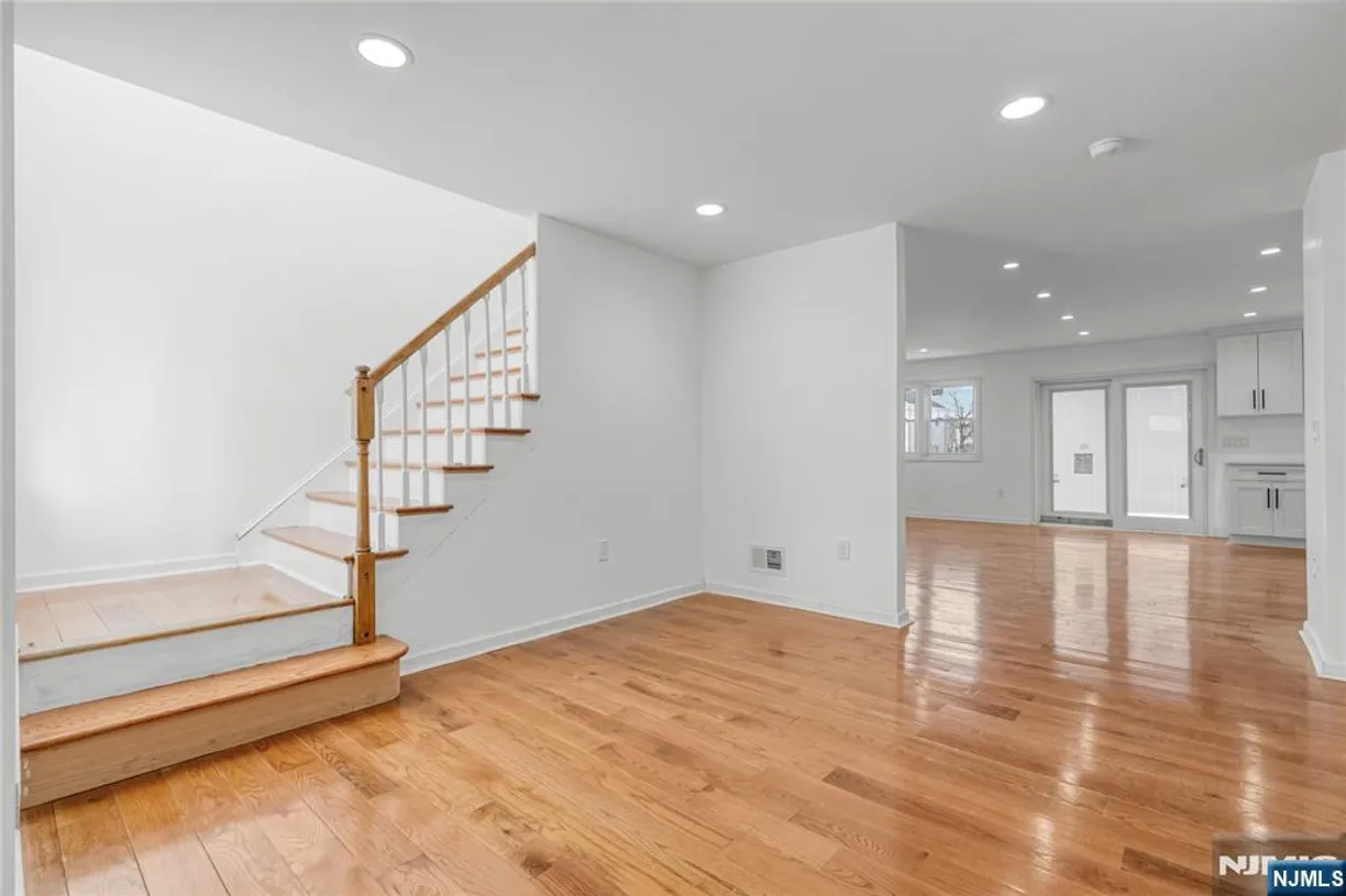 Bergen County Real Estate | View 483 Parker | Listing