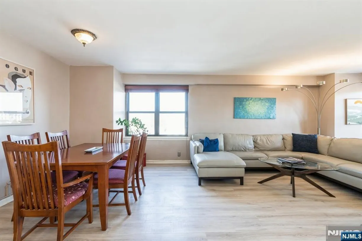 Jersey City/Hoboken Real Estate | View 285 Aycrigg, 6E | Listing
