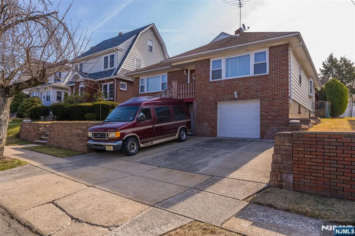 Jersey City/Hoboken Real Estate | View 10 Pleasant | 3 Beds, 3 Baths