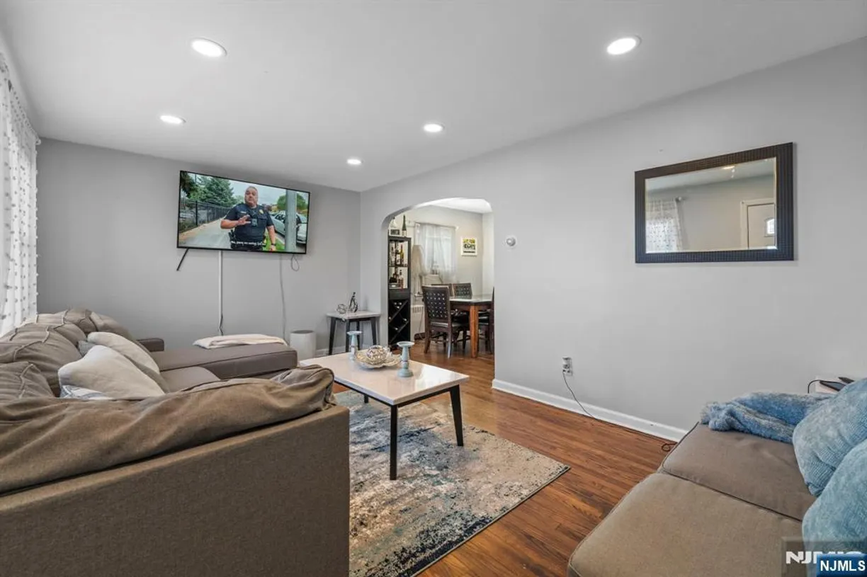 Jersey City/Hoboken Real Estate | View 366-368 22nd | Listing