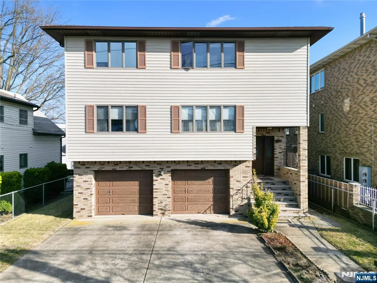 Bergen County Real Estate | View 124 Johnson | 5 Baths