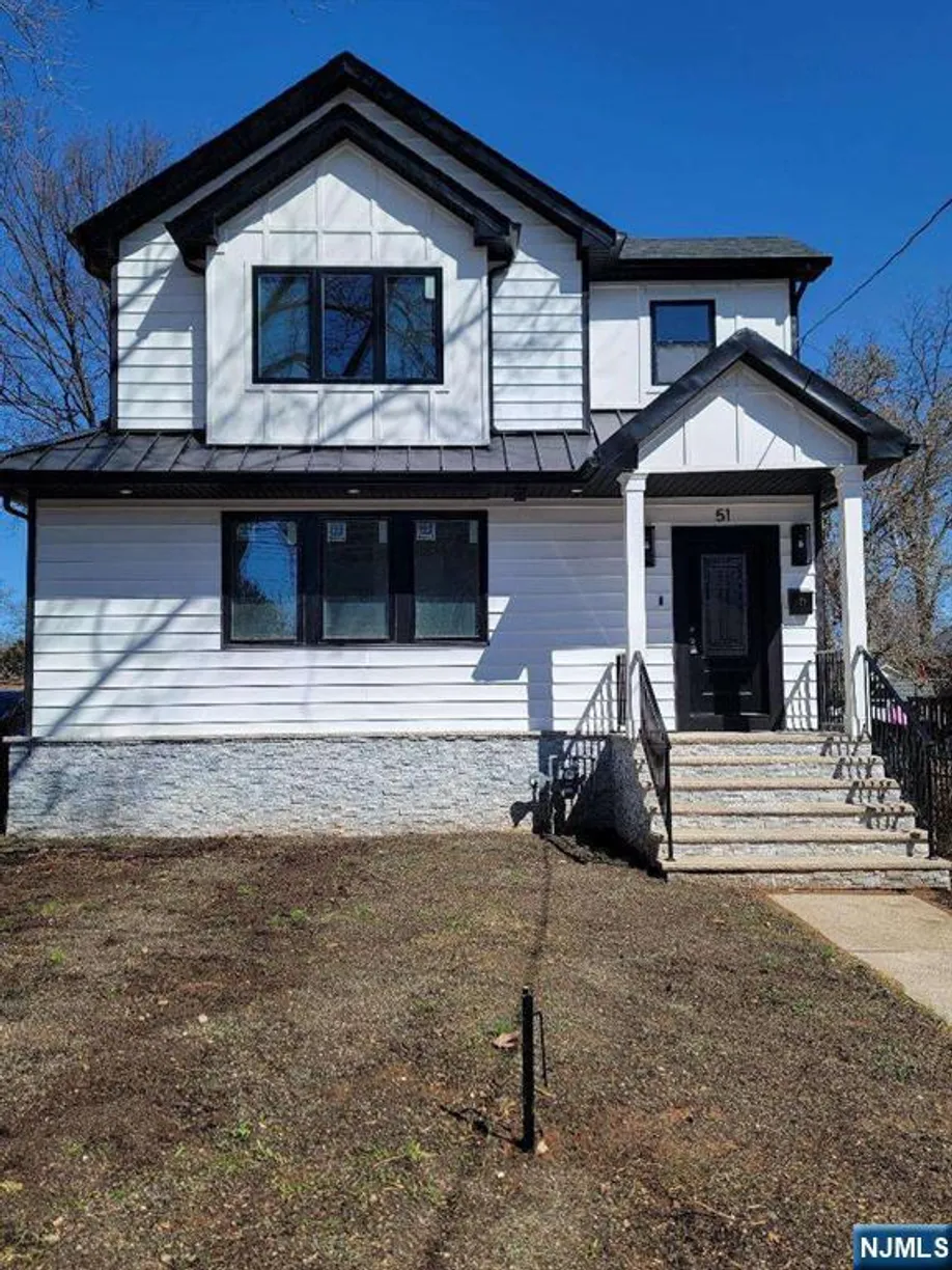 Bergen County Real Estate | View 51 Oakdene | 4 Beds, 3 Baths