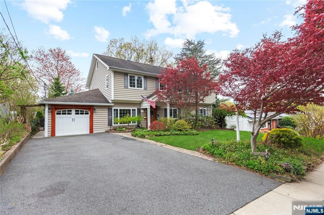 Bergen County Real Estate | View 155 Howland | Listing