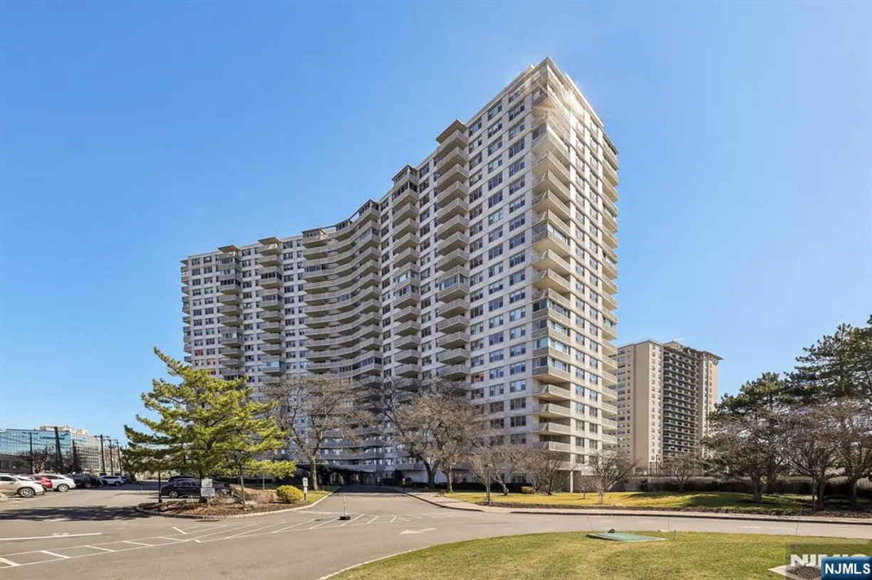 Bergen County Real Estate | View 2100 Linwood, 2G | Listing