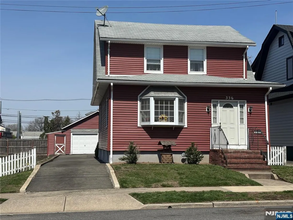 Jersey City/Hoboken Real Estate | View 336 1st | 3 Beds, 2 Baths
