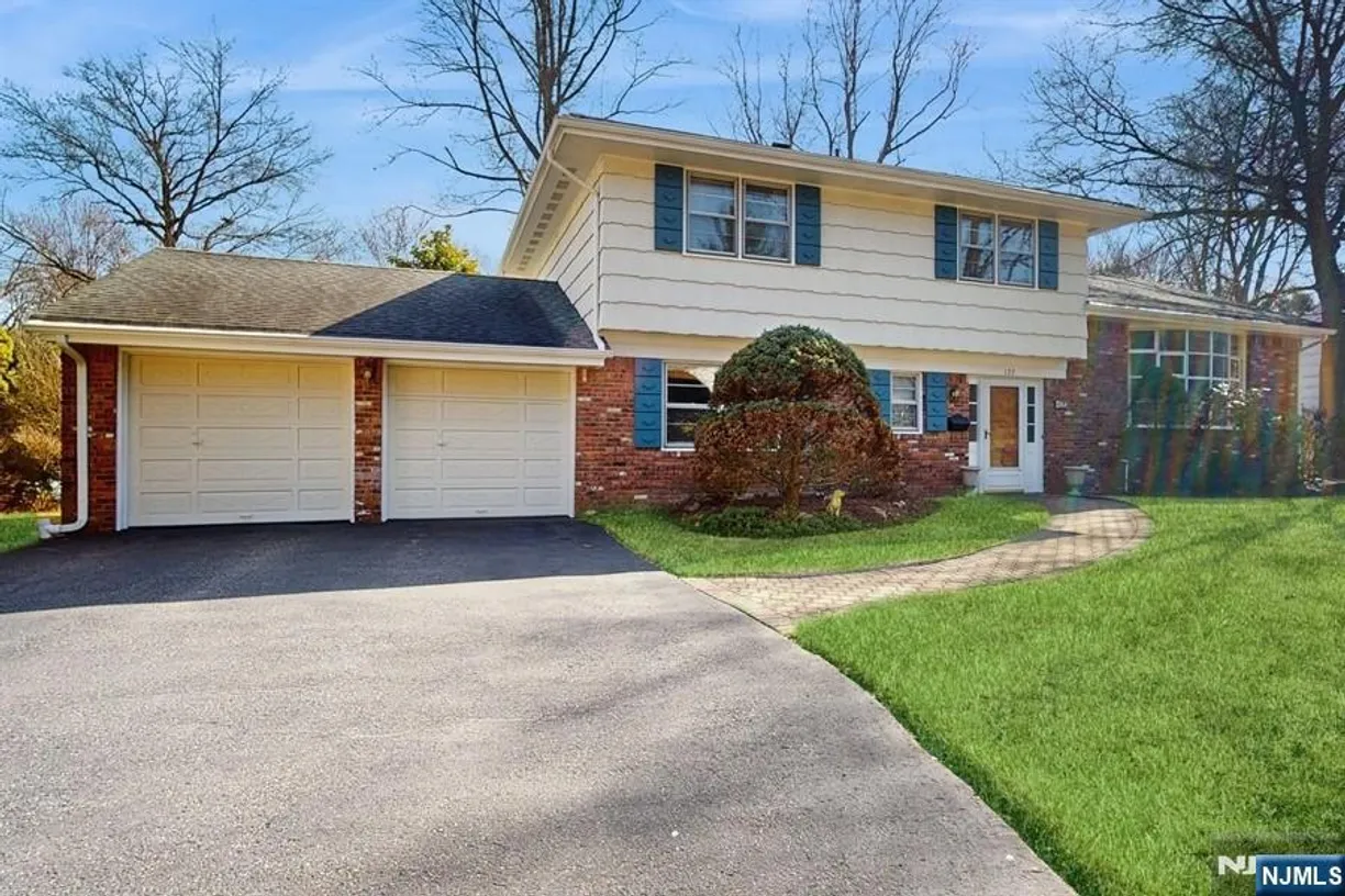 Bergen County Real Estate | View 123 Lenox | 4 Beds, 2 Baths