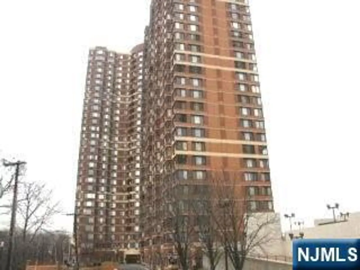 Bergen County Real Estate | View 100 Old Palisade, 1413 | 1 Bed, 1 Bath
