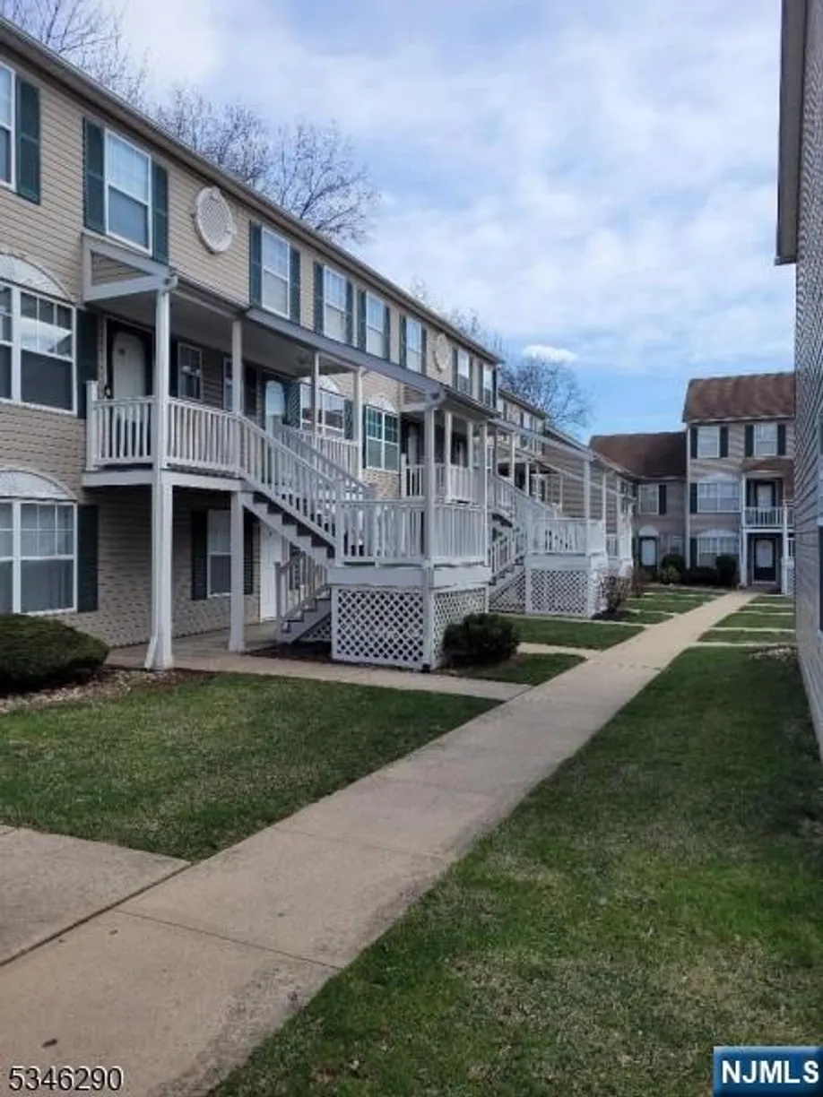 Jersey City/Hoboken Real Estate | View 26 Hausmann, 38 | Listing