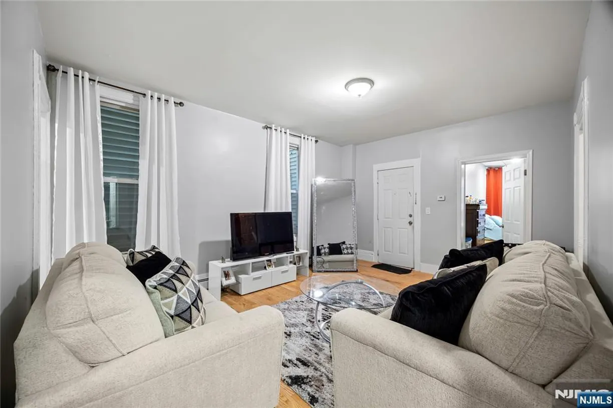 Jersey City/Hoboken Real Estate | View 718 18th | Listing