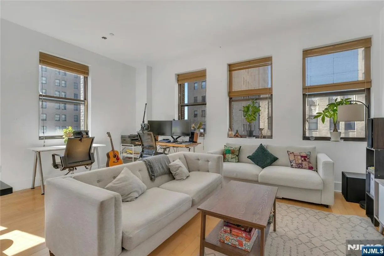 Jersey City/Hoboken Real Estate | View 4 Beacon, 521 | 1 Bed, 1 Bath