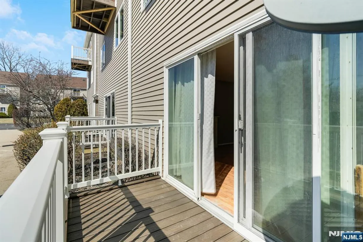 Bergen County Real Estate | View 55 Presidential | Listing