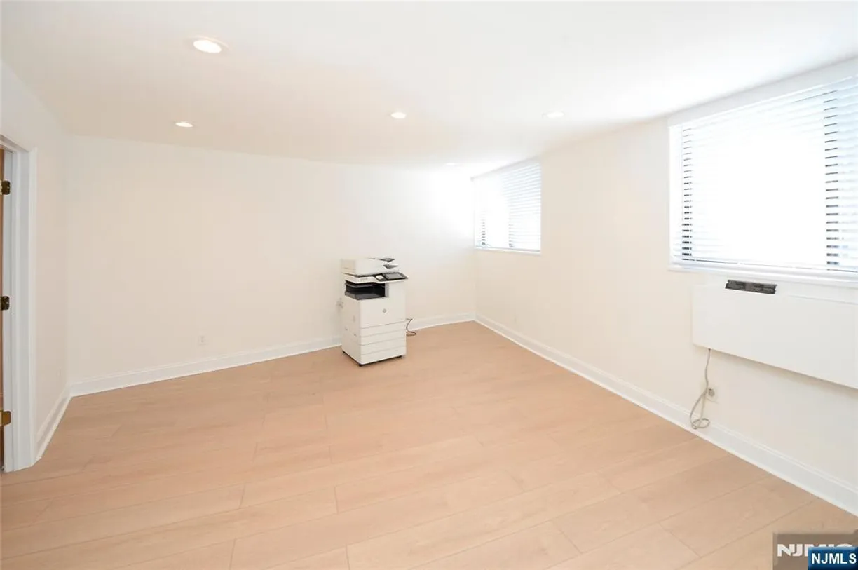 Bergen County Real Estate | View 235 Prospect, 2 / LE | Listing