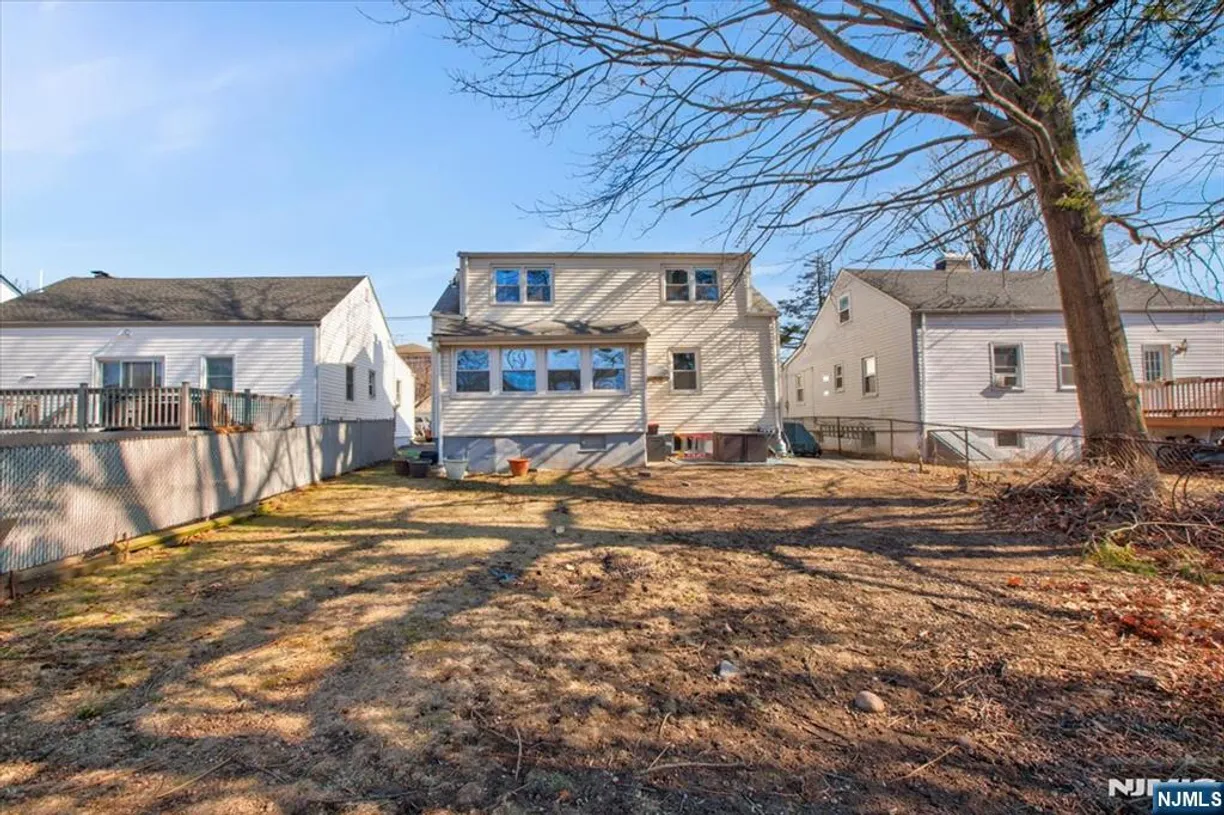 Jersey City/Hoboken Real Estate | View 17 Princeton | Listing