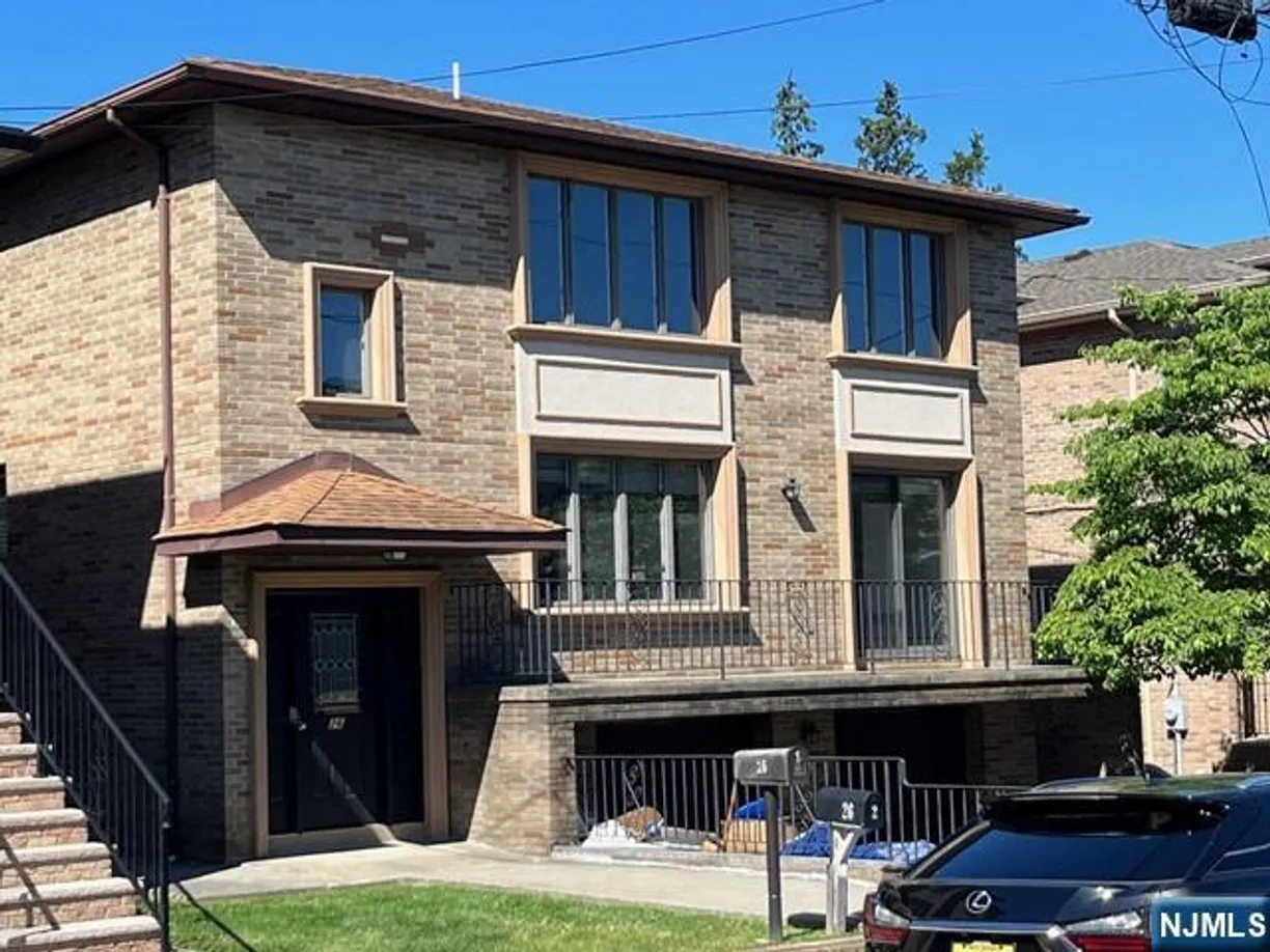 Bergen County Real Estate | View 26 Ruby, 1st Fl, W/Gr | 4 Beds, 3 Baths