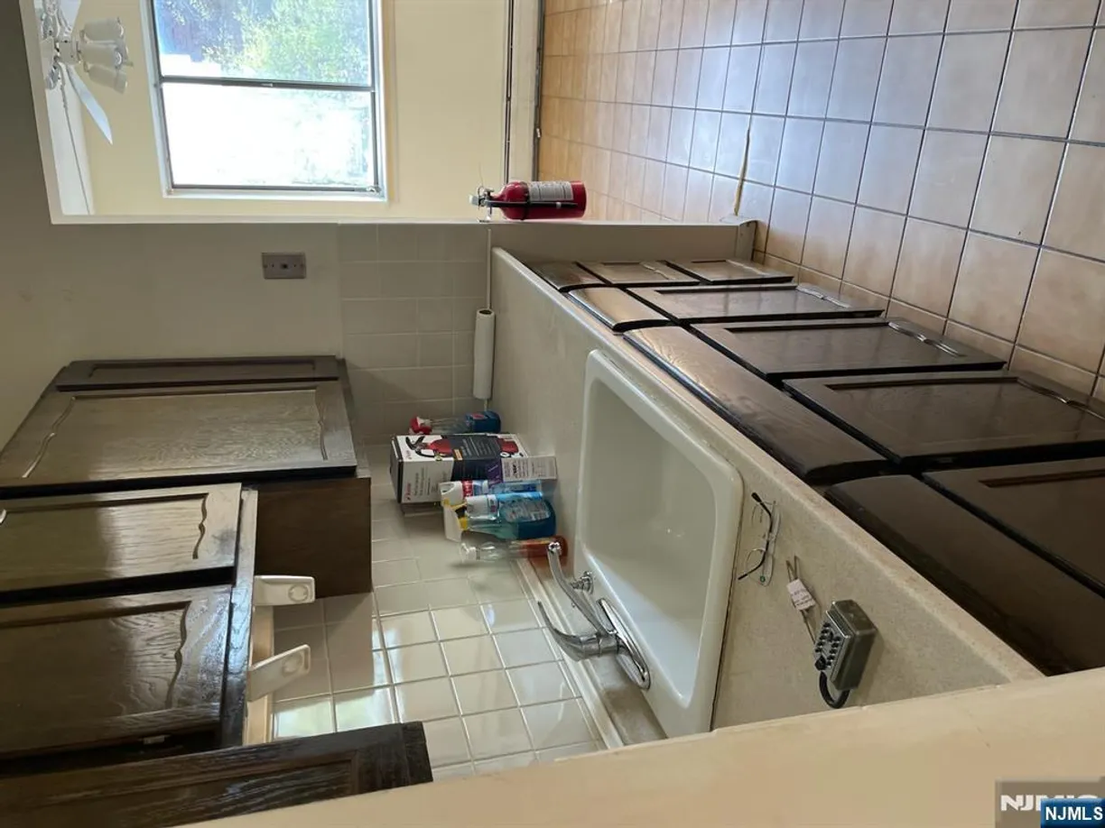 Jersey City/Hoboken Real Estate | View 159 Franklin, 27 | Listing