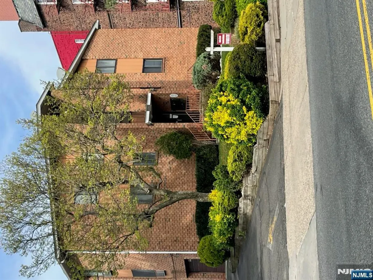 Jersey City/Hoboken Real Estate | View 159 Franklin, 27 | 1 Bed, 1 Bath