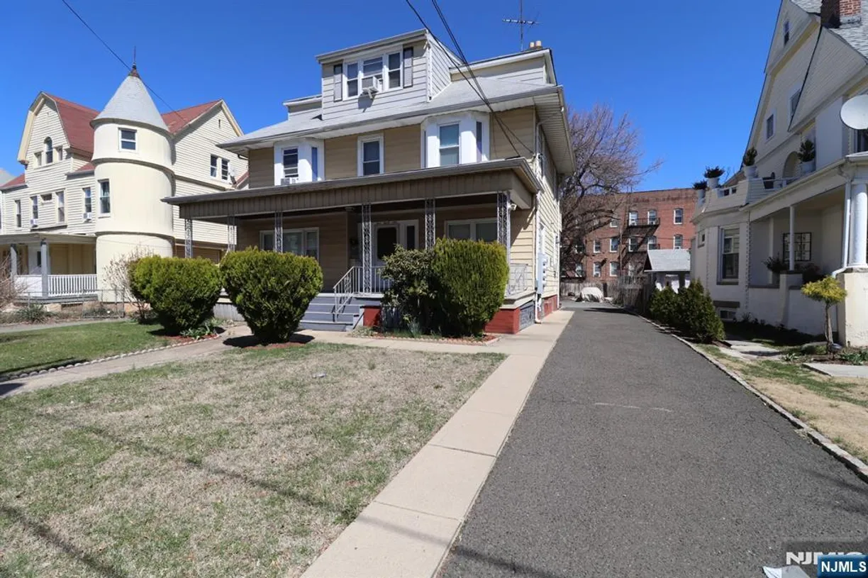 Jersey City/Hoboken Real Estate | View 439 New England | Listing