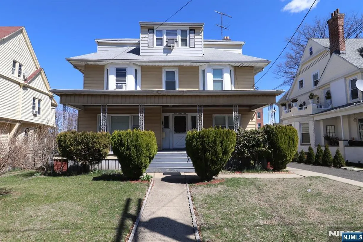 Jersey City/Hoboken Real Estate | View 439 New England | Listing