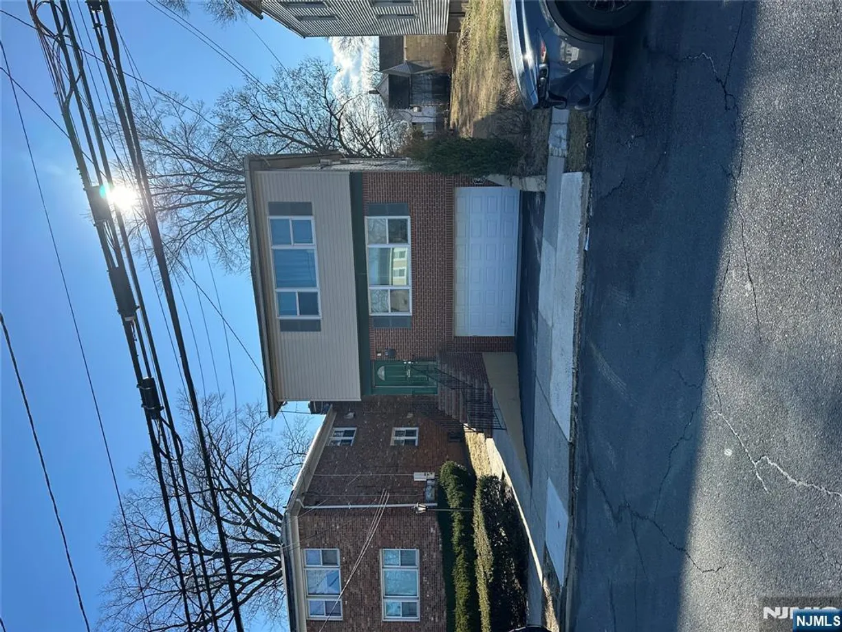 Jersey City/Hoboken Real Estate | View 60 Chester | 2 Baths