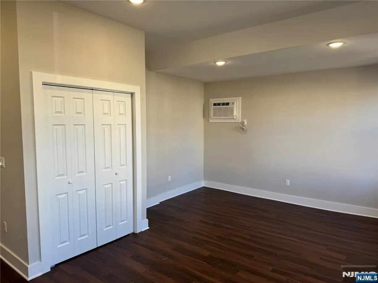 Bergen County Real Estate | View 194 Everett, 1 | Listing