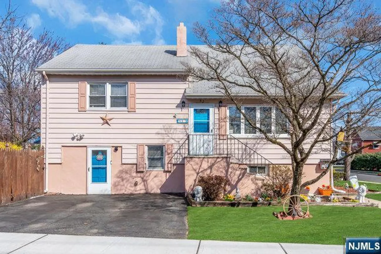 Bergen County Real Estate | View 82 Poplar | 4 Beds, 2 Baths