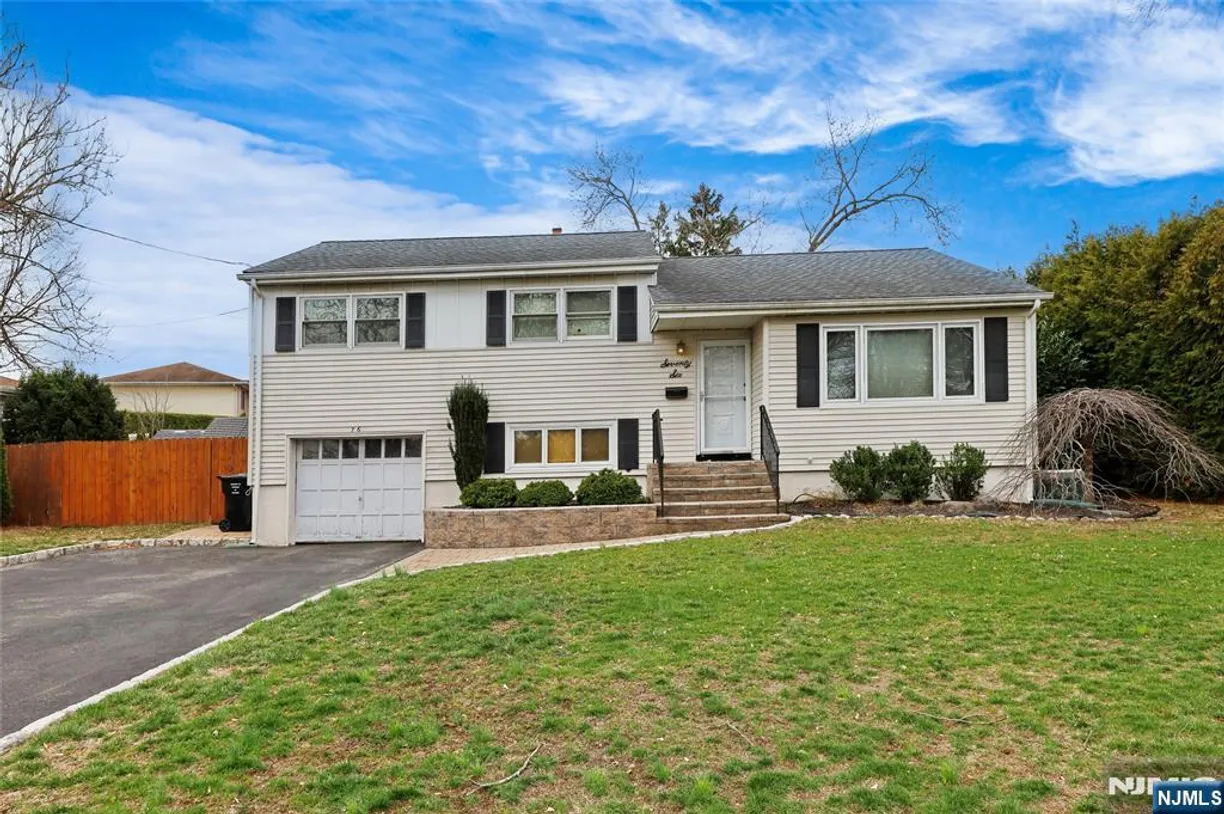 Bergen County Real Estate | View 76 Crain | 3 Beds, 2 Baths