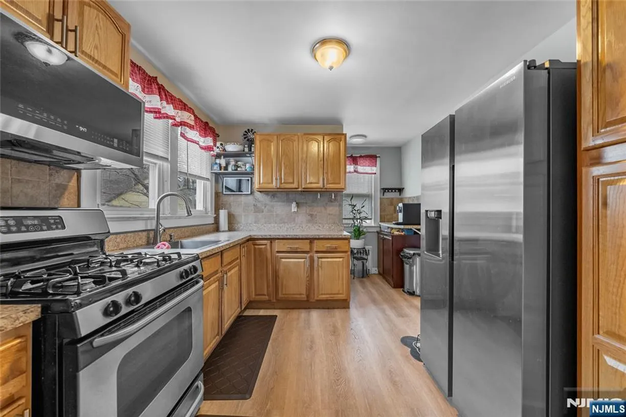 Jersey City/Hoboken Real Estate | View 7 Nash | Listing