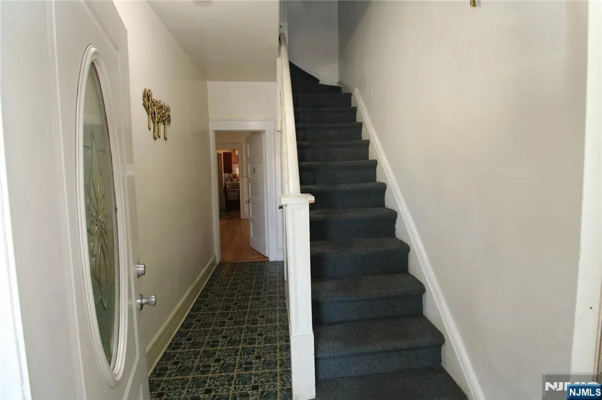 Jersey City/Hoboken Real Estate | View 29 Madison | Listing