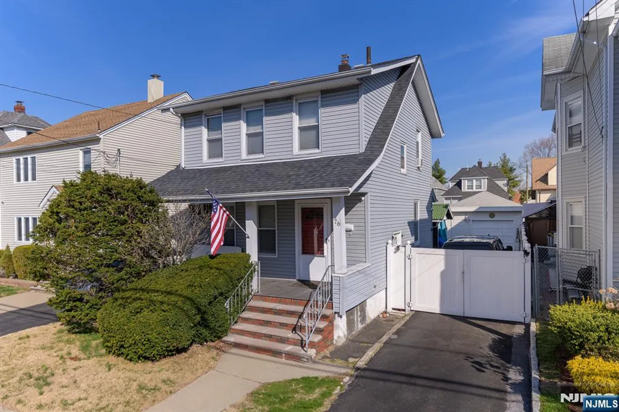 Jersey City/Hoboken Real Estate | View 76 Christie | 3 Beds, 1 Bath