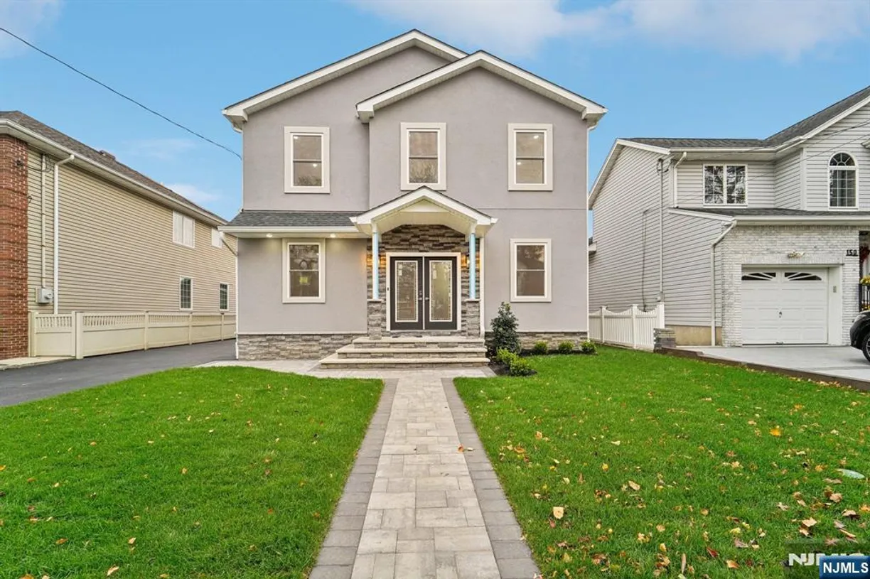 Bergen County Real Estate | View 154 Mount Pleasant | 5 Beds, 4 Baths