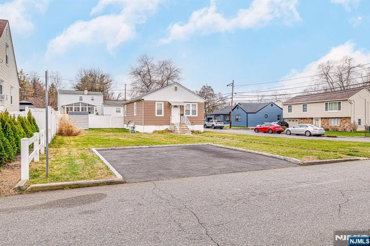 Jersey City/Hoboken Real Estate | View 1 Clarence | 2 Beds, 1 Bath