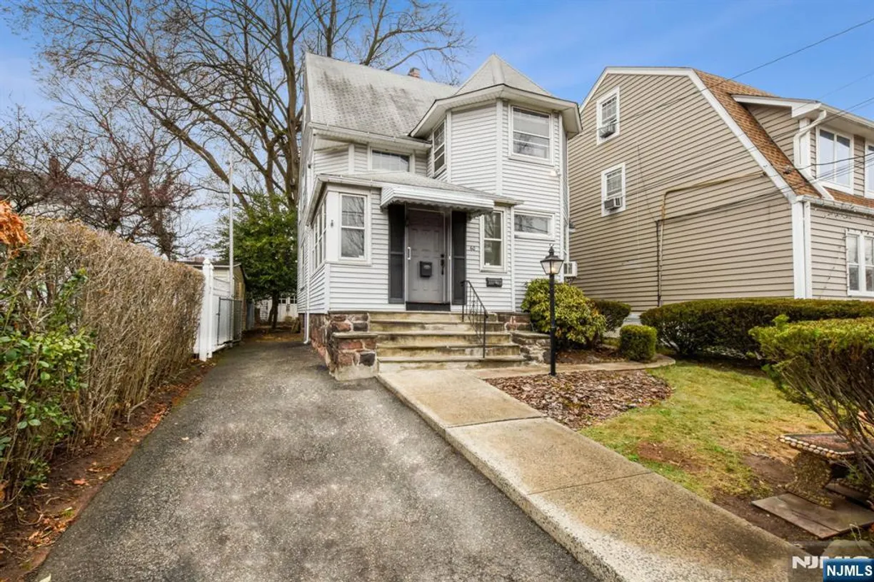 Jersey City/Hoboken Real Estate | View 60 Berkeley | 4 Beds, 1 Bath