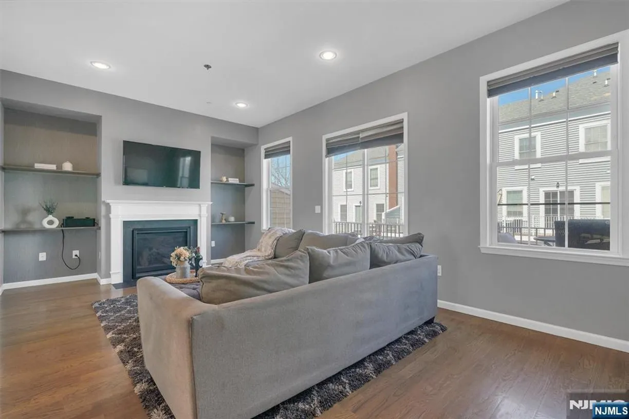 Bergen County Real Estate | View 55 Roosevelt | 4 Beds, 3 Baths