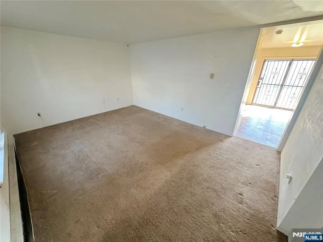 Jersey City/Hoboken Real Estate | View 328 Littleton, 1003 | Listing