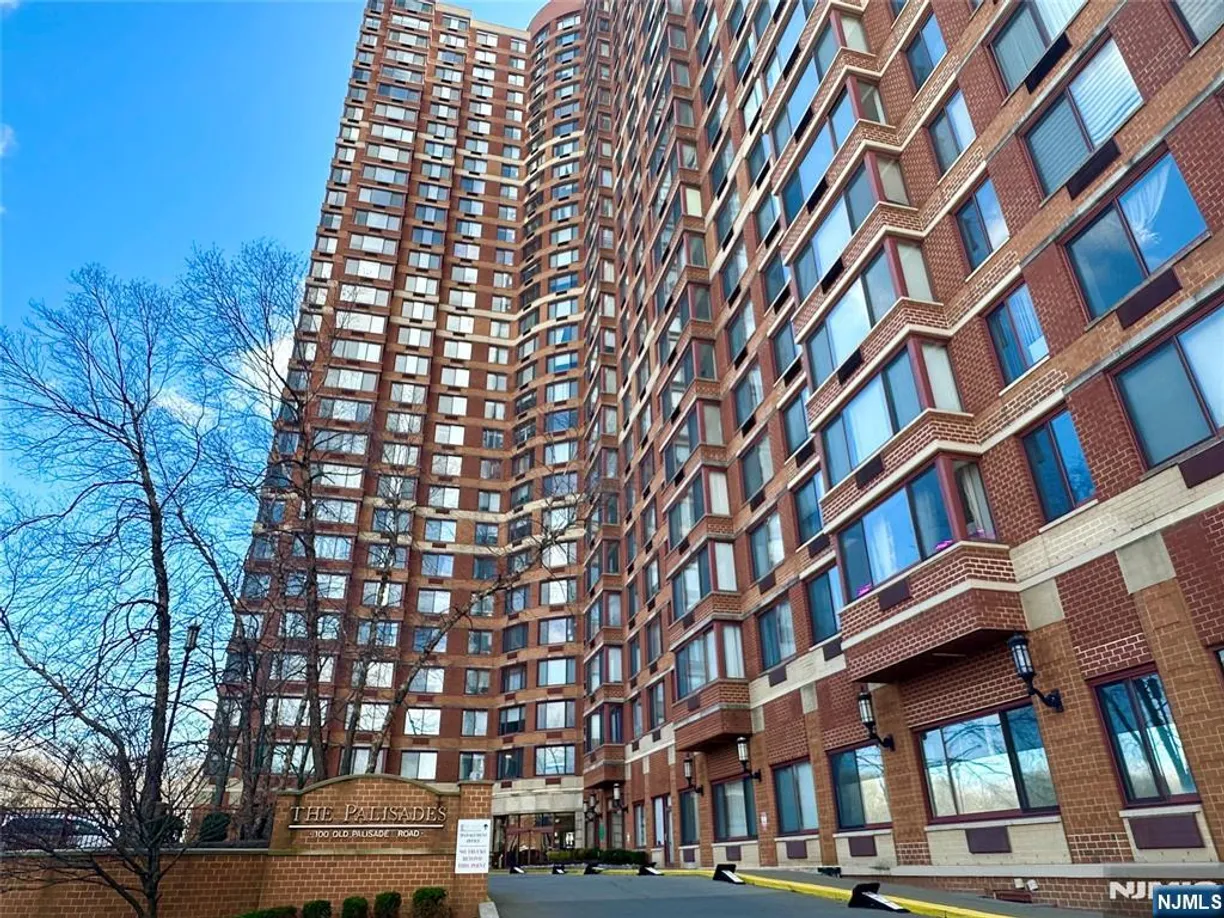 Bergen County Real Estate | View 100 Old Palisade, 3513 | 1 Bed, 1 Bath