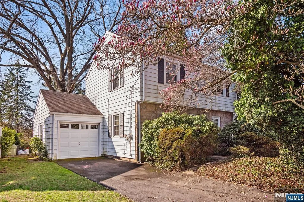 Bergen County Real Estate | View 165 Magnolia | Listing