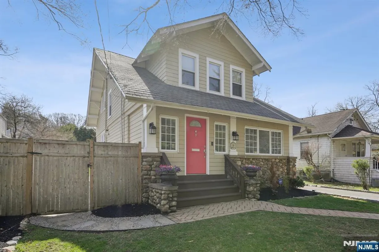Jersey City/Hoboken Real Estate | View 116 Mountain | Listing