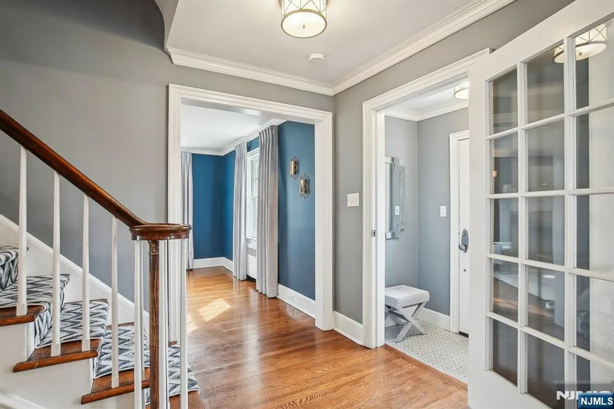 Jersey City/Hoboken Real Estate | View 83 Mountainview | Listing