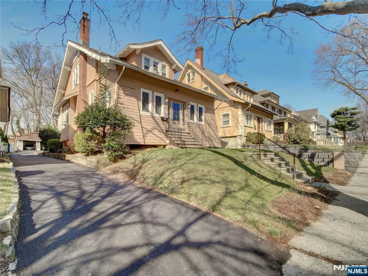 Jersey City/Hoboken Real Estate | View 27 Colonial | 4 Beds, 2 Baths