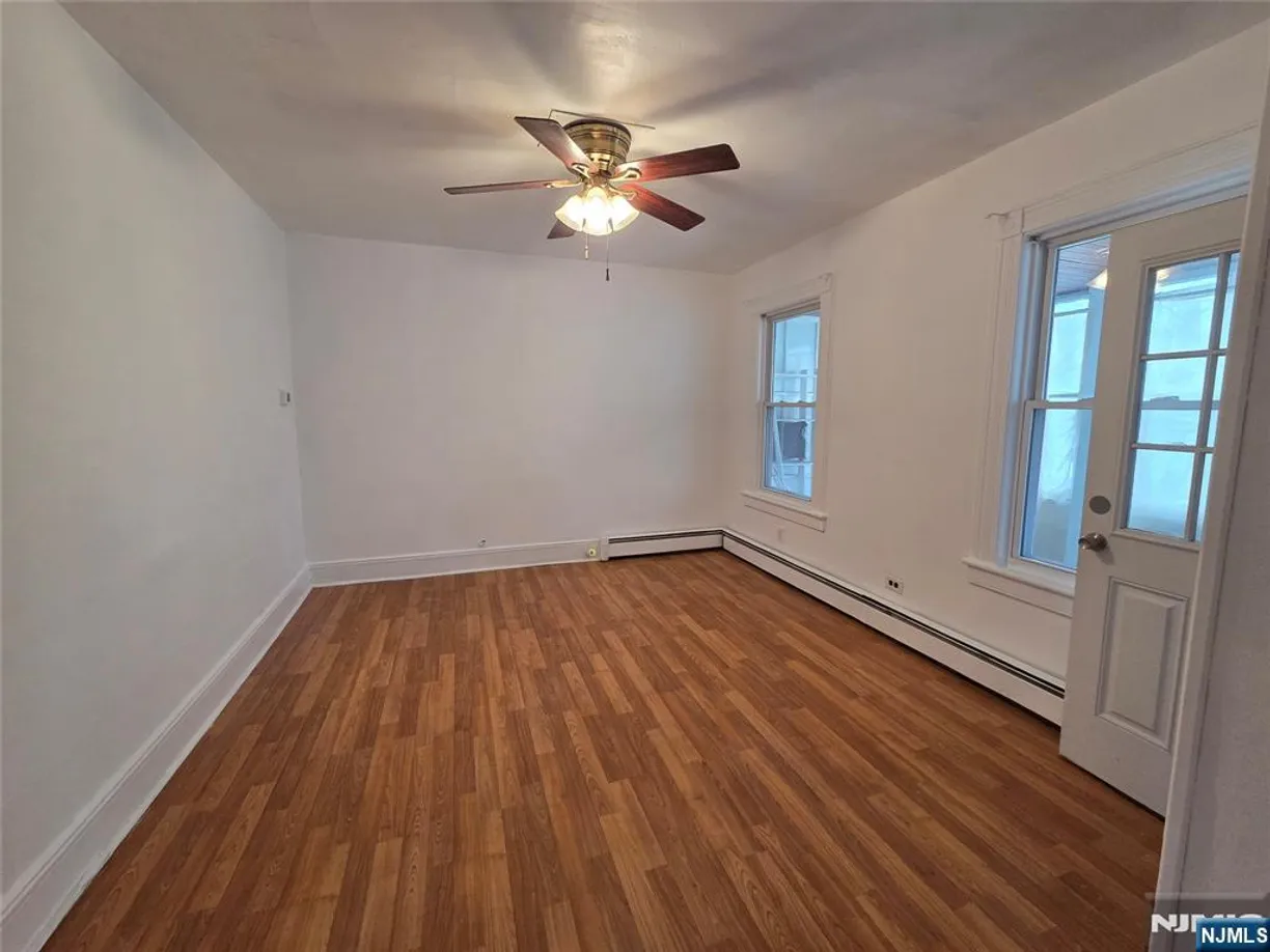 Jersey City/Hoboken Real Estate | View 289 Burgess | Listing