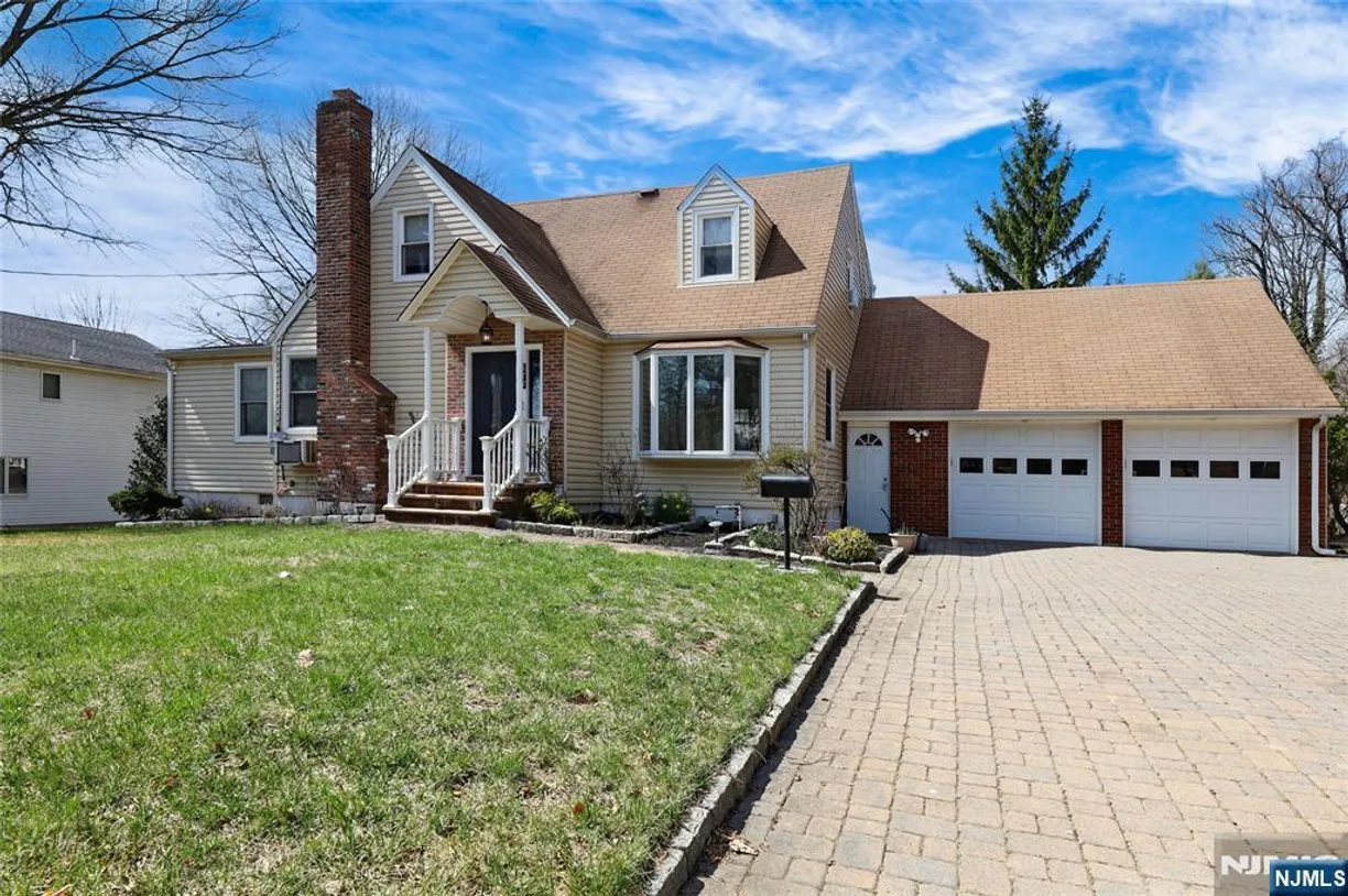 Bergen County Real Estate | View 577 Forest | 4 Beds, 3 Baths