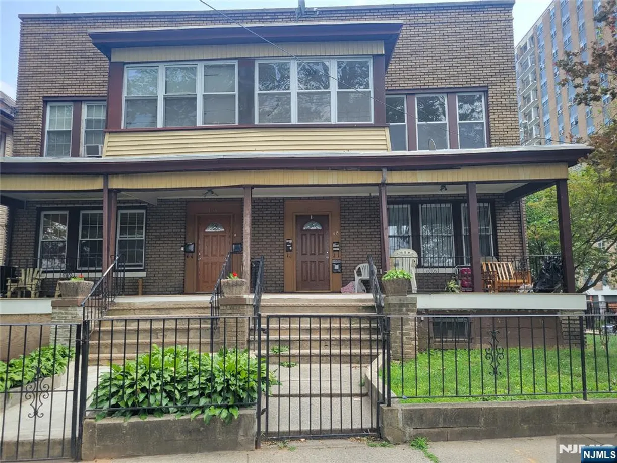 Jersey City/Hoboken Real Estate | View 110 Dayton, 2nd Floor | Listing