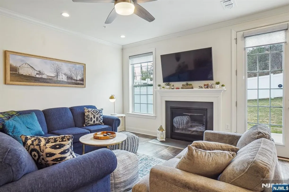 Jersey City/Hoboken Real Estate | View 208 Aspen | Listing