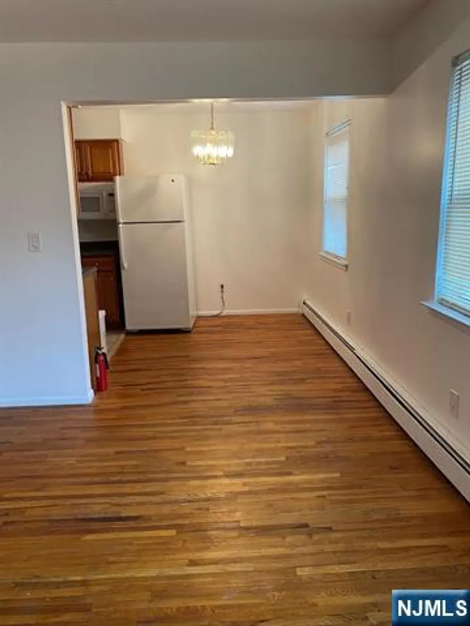 Bergen County Real Estate | View 2 Radio, B8 | Listing