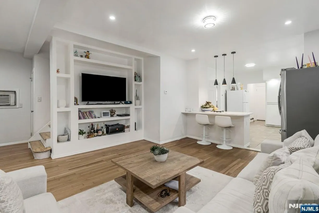 Bergen County Real Estate | View 18 Sidney | Listing
