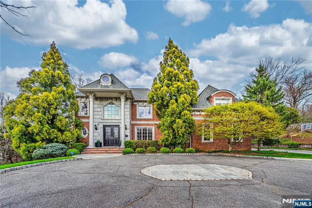 Bergen County Real Estate | View 121 Churchill | Listing