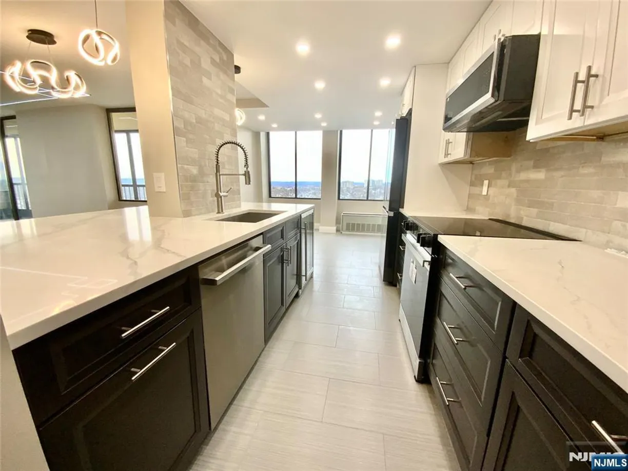 Bergen County Real Estate | View 300 Winston, 1722 | Listing
