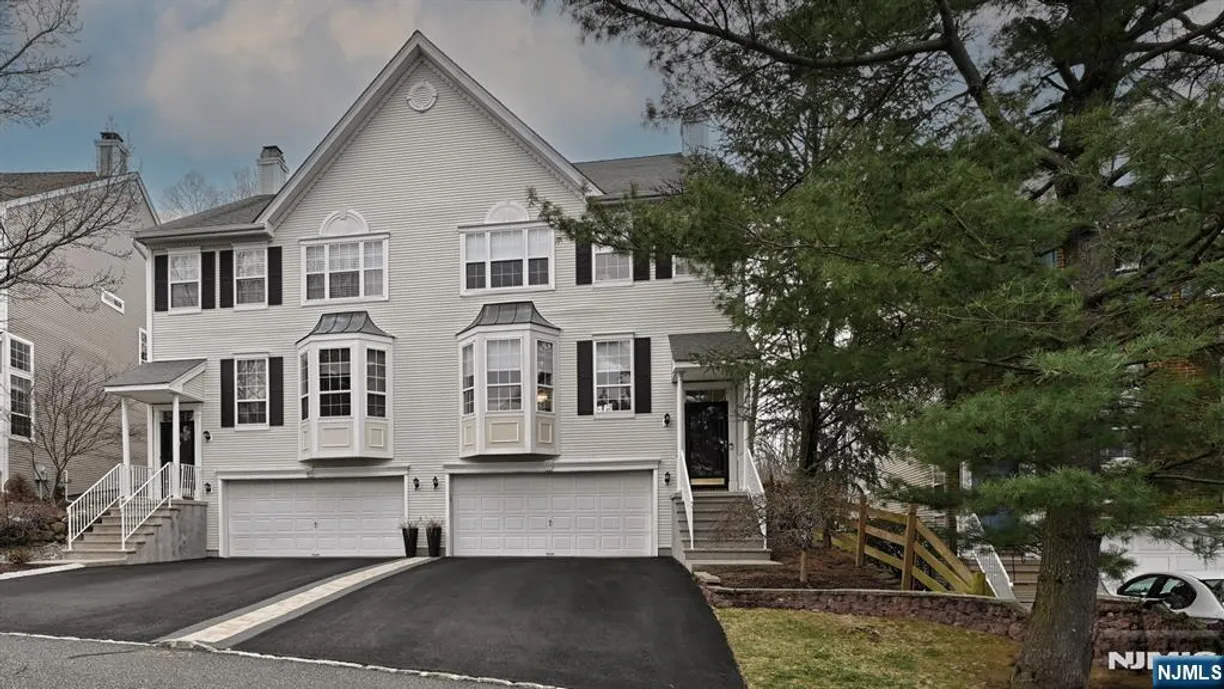Jersey City/Hoboken Real Estate | View 111 Warbler | Listing