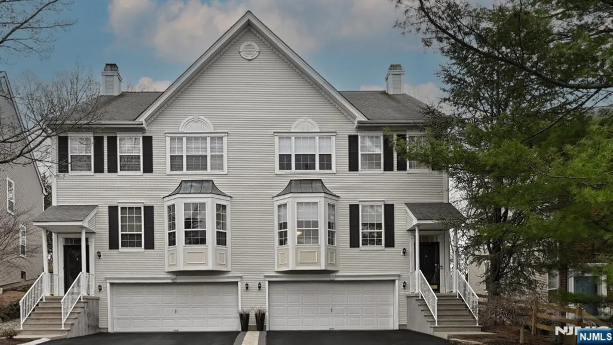 Jersey City/Hoboken Real Estate | View 111 Warbler | 3 Beds, 2 Baths
